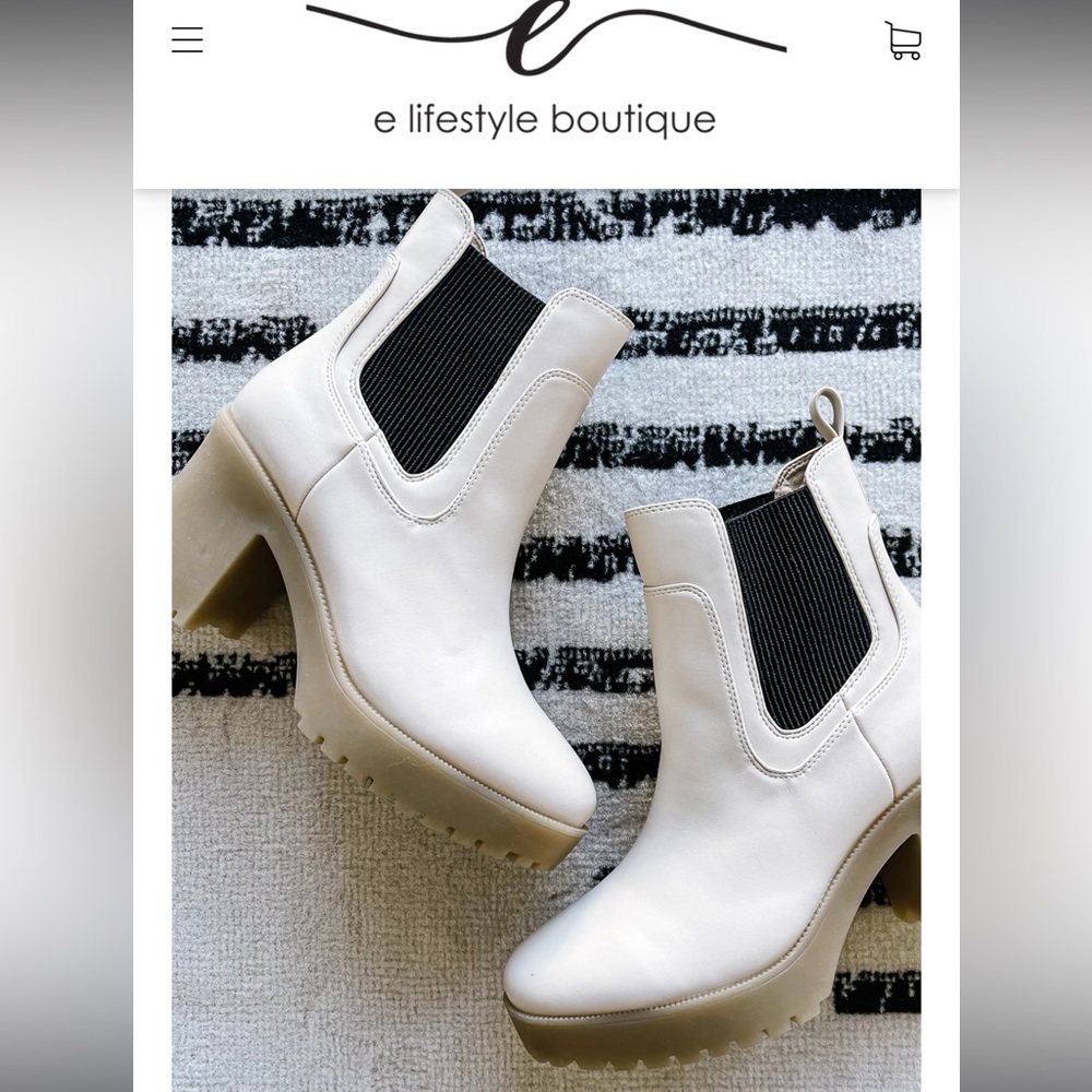 Leslie chunky booties in cream